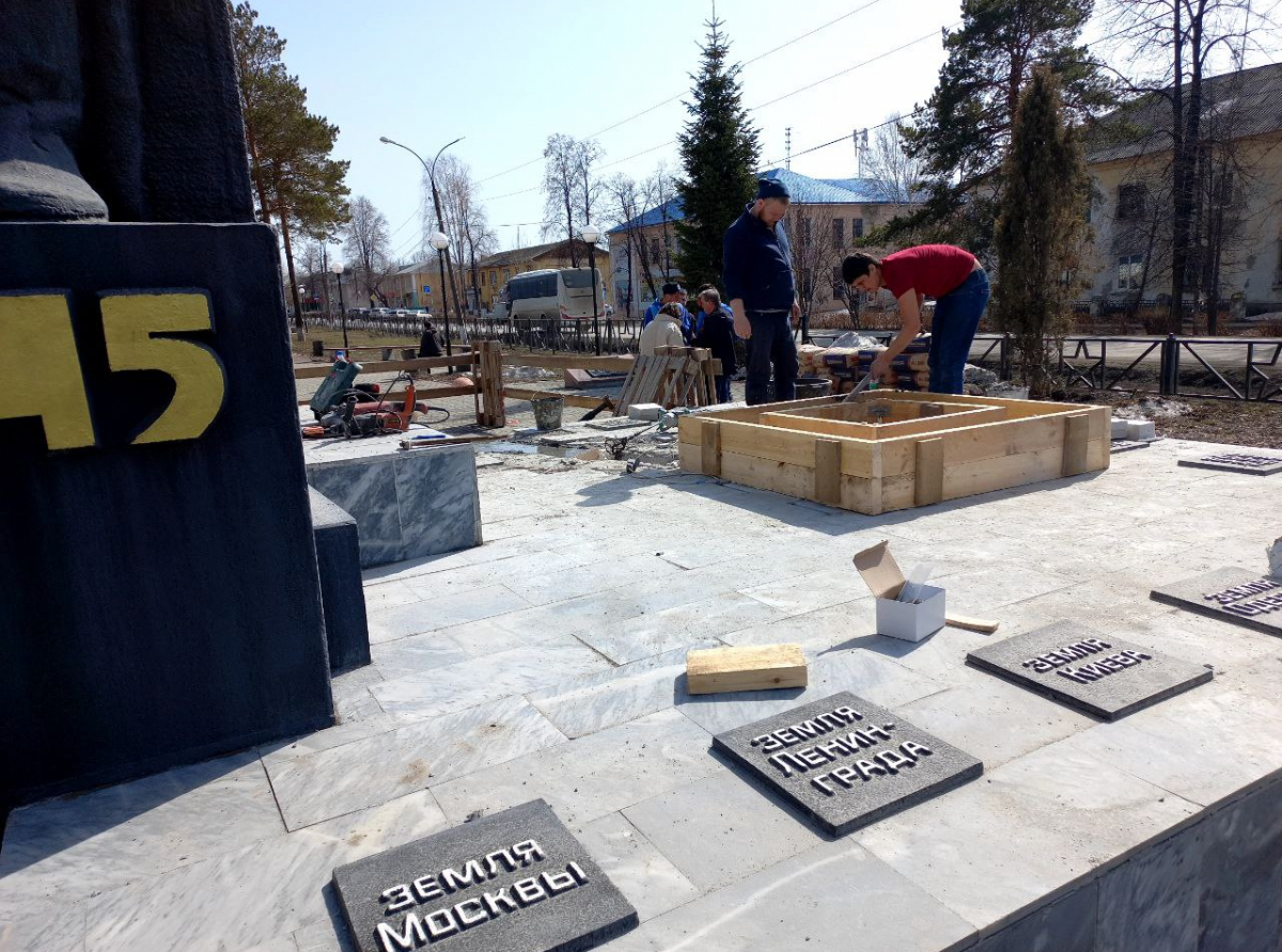 Фото Василия Ергашева. Завершить все работы подрядчик должен к концу апреля.